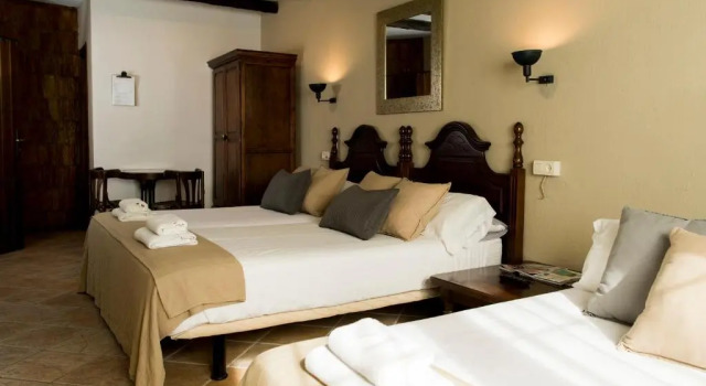 Трёхместный номер Standard с балконом Hotel El Balcon de las nieves