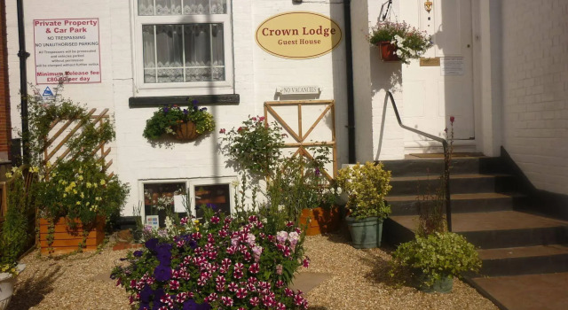 Crown Lodge Guest House
