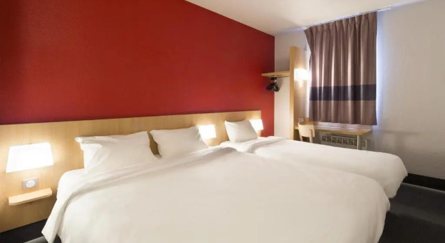 Трёхместный номер B&B HOTEL Montpellier Centre Le Millénaire