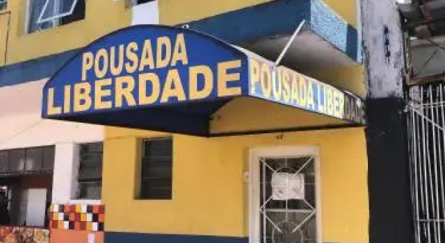 Hotel Pousada Liberdade, Забронировать Отель Отели в центре Пиндамоньянгаба, в центре