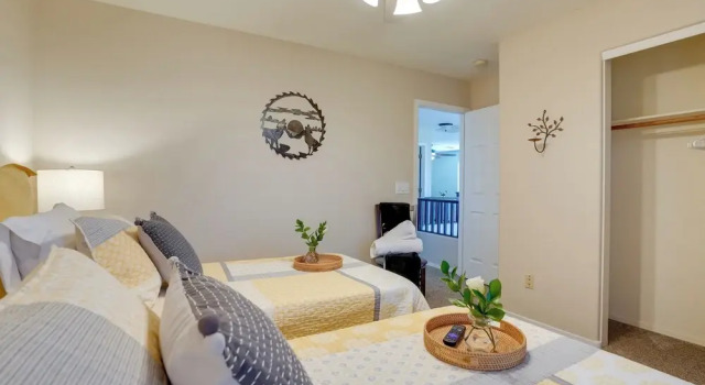 1/2 Mi to Lake: Family Home w/ Hot Tub in Goodyear, Забронировать Дом для отпуска Гудиер 