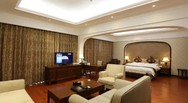 Люкс Deluxe Tianju Caohai Holiday Hotel