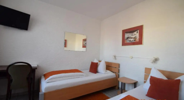 Двухместный номер Standard Hotel Main Taunus