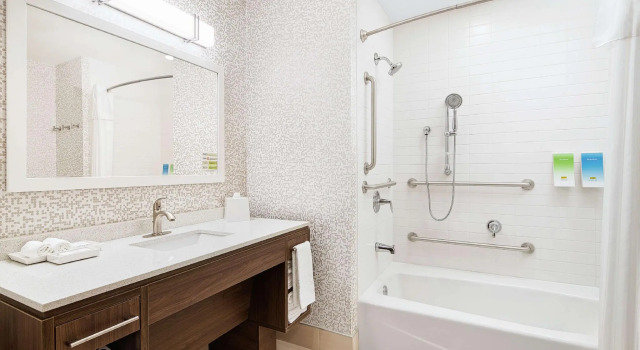 Четырёхместная студия Home2 Suites By Hilton Batesville