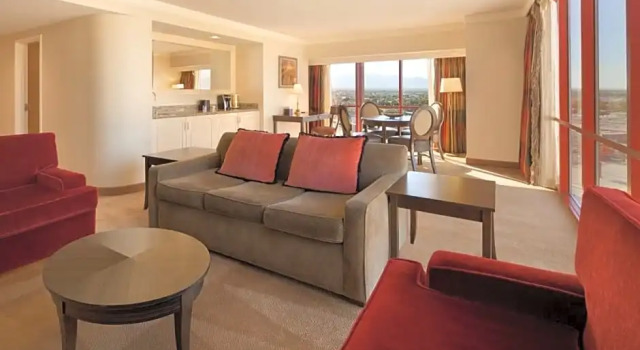 Четырёхместный люкс Rio Hotel & Casino, a Destination by Hyatt Hotel