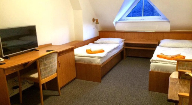 Hotel Annahof, Rezerwuj Hotel Hotele w Central Bohemia z parkingiem, Parking