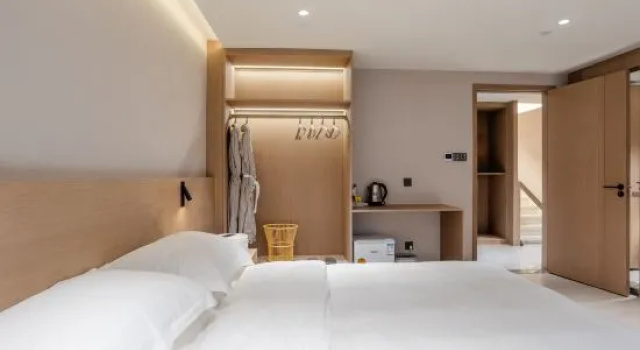 Люкс Дуплекс с 2 комнатами Meili Man International Hotel (Chaozhou People's Square)