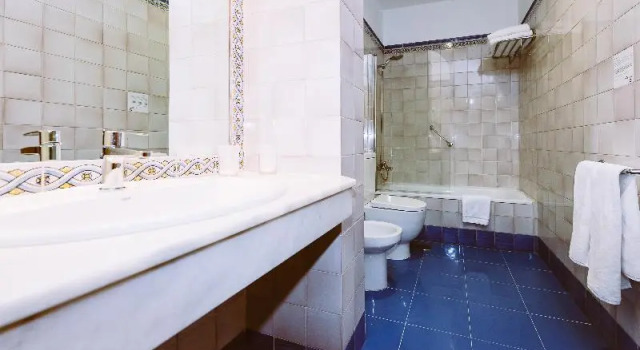 Двухместный номер Standard с балконом Basic Hotel Doña Manuela