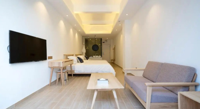Семейный люкс с балконом Chaozhou Sunshine Boutique Hotel