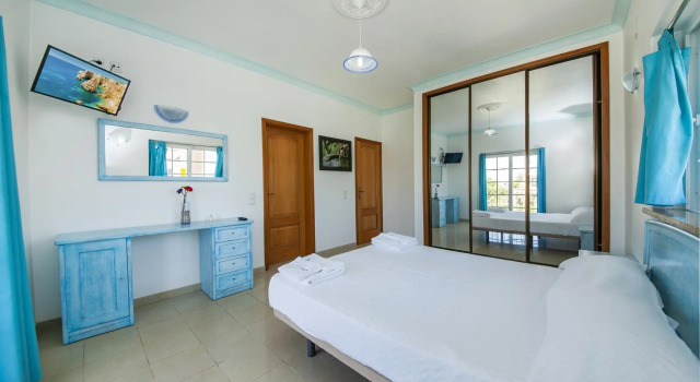 G - Bedroom 1-4 in the Lagos Inn Guesthouse, Varaa Hotelli Lagos Albufeira