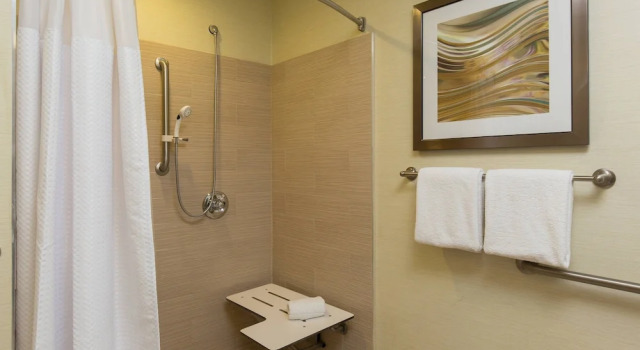 Двухместный номер Standard Courtyard Des Moines West-Jordan Creek