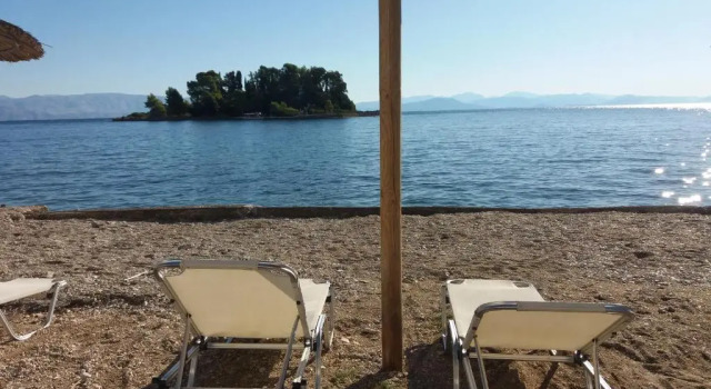 Вилла Durrell Corfu Strawberry-pink Villa