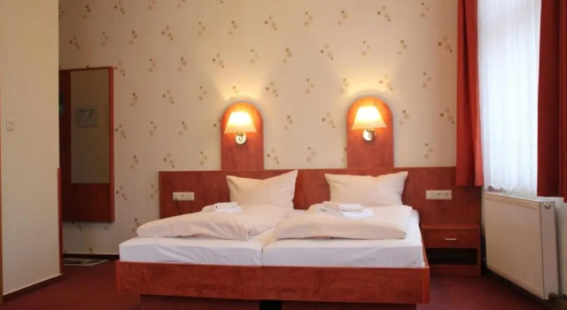 Четырёхместный номер Standard Hotel Thüringer Hof