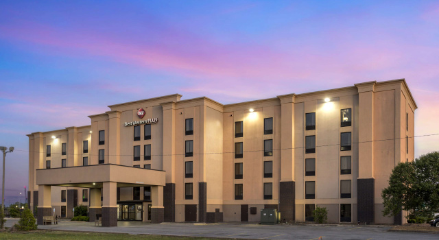 Best Western Plus Jonesboro Inn And Suites, Boek Hotel Hotels in Missouri met zwembad, Zwembad
