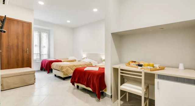 Трёхместный номер Standard Urban Vatican Rooms