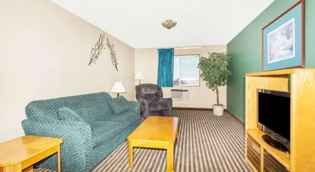 Firedobbelt suite Super 8 by Wyndham Lexington VA