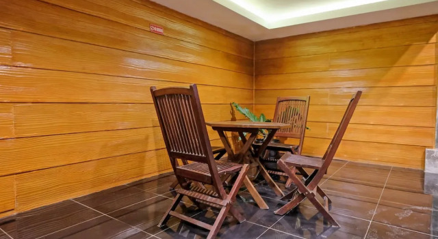 ZEN Rooms B Walk Batu