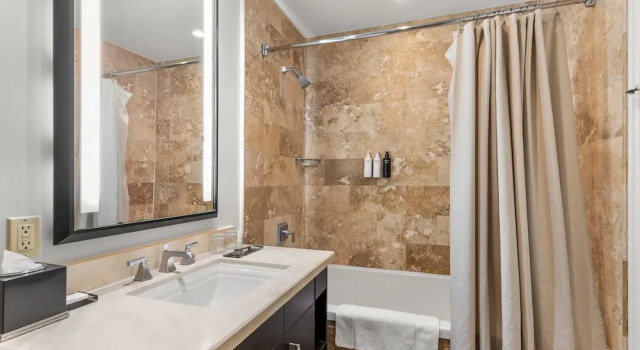 Ocean Front 2BR Residence, Забронировать Отель Ки-Уэст Национальный парк Dry Tortugas, рядом с Lower Keys Medical Center