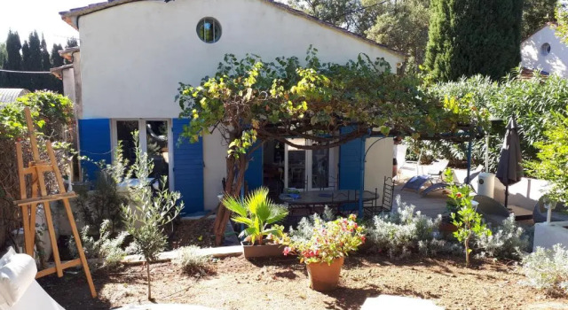 Вилла Bormes les Mimosas, Hameau de Cabasson, à 400m de la mer et du fort de Bregançon, Villa classée 3 étoiles, de 2 à 8 personnes