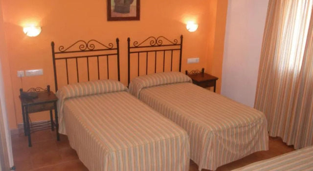 Трёхместный номер Standard Hotel Cortijo Los Gallos