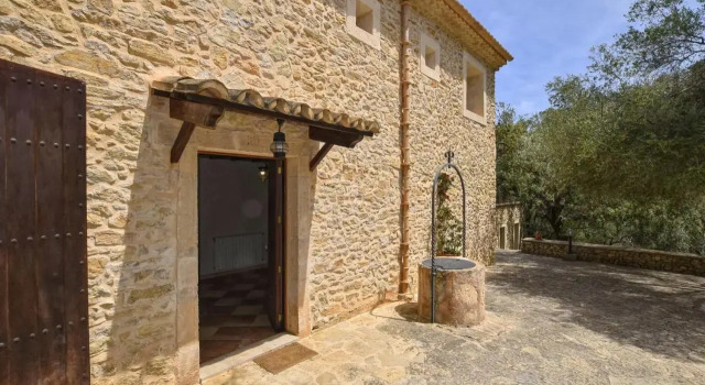 Petit, Boek Hotel Petra Mallorca