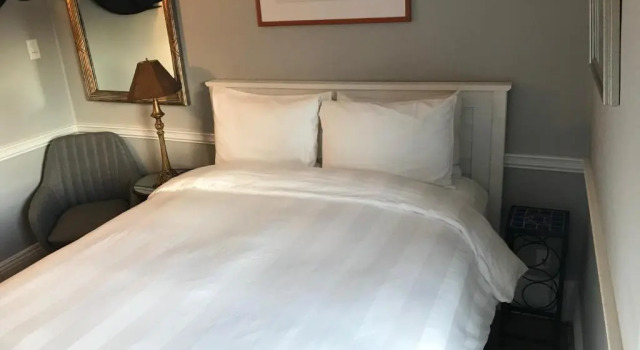 Prince Albert Guest House, Provincetown, Забронировать Отель «постель и завтрак» Отели Полуострова Кейп-Код с завтраком, Завтраки