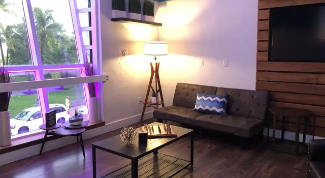 Deco Walk Hostel | Beach Club, Забронировать Хостел Хостелы Майами-Бич, рядом с Miami Beach Latin Chamber of Commerce, Хостел