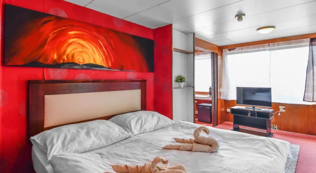Apartment 1 Schlafzimmer mit Flussblick Botel Vodnik