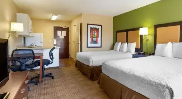 Четырёхместный номер Standard Studio 6 Extended Stay Milwaukee Brookfield WI