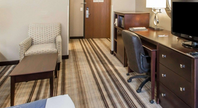 Comfort Suites Hudson, จอง โรงแรม Hudson วิสคอนซิน