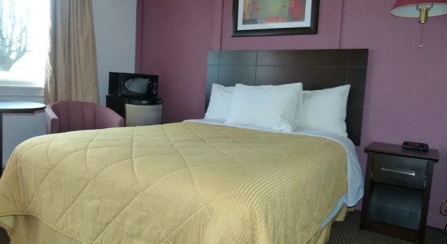 Номер Comfort Country Squire Motel