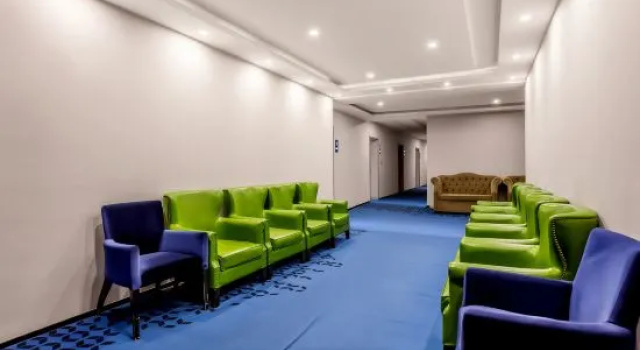 7Days Inn Hotel (Chengde Weichang), Varaa Hotelli Hotellit Chengde pysäköinnillä, Pysäköinti