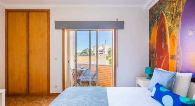 Апартаменты с 2 комнатами Aguda Beachfront Apartment