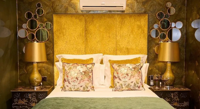 Funky Monk Restaurant and Rooms