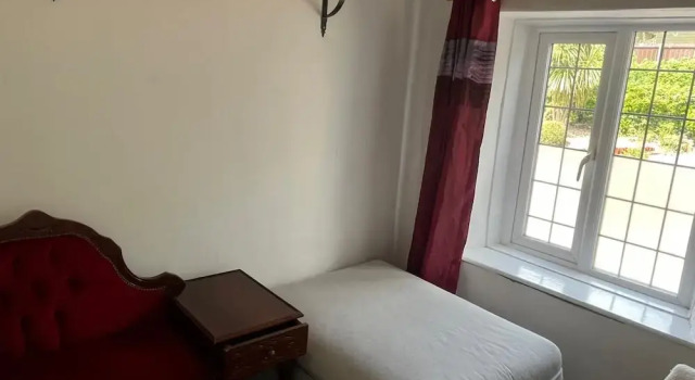 Peaceful Riverside Cottage in Machen, Caerphilly, Забронировать Дом для отпуска Карфилли 