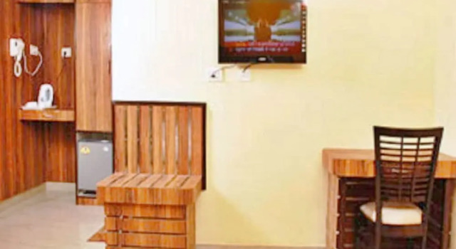 Номер Deluxe DIDI Hotel Alambagh