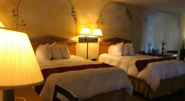 Четырёхместный номер Standard Chardonnay Lodge
