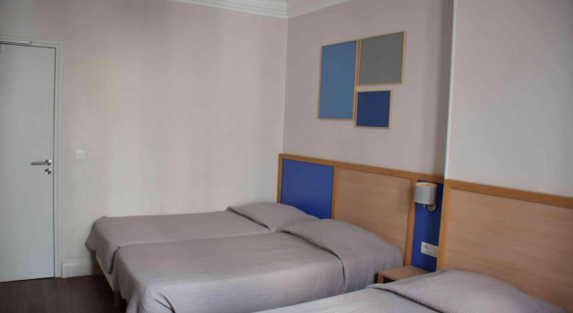 Трёхместный номер Standard Est Hotel