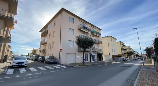 Two-room Apartment Sleeps 5 IN THE NEW Town Area-rif Lopa1