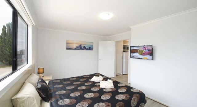 Вилла c 1 комнатой с балконом и с видом на море BIG4 Port Hughes Holiday Park