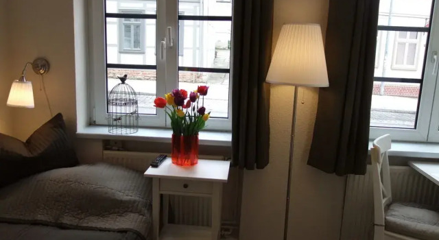 Pension Karina Schwerin, Забронировать Отель Шверин Schweriner See