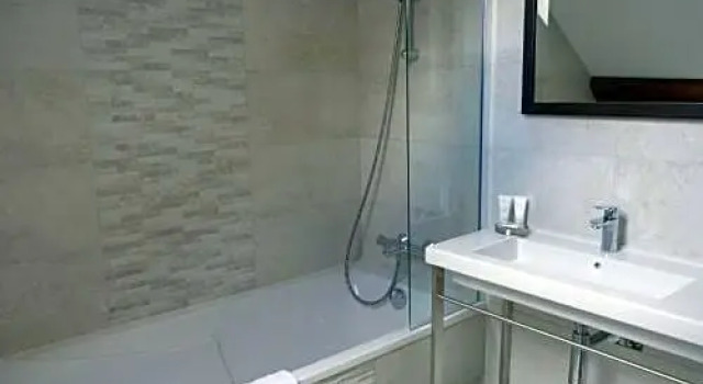 Апартаменты Logis Hotel de La Cloche
