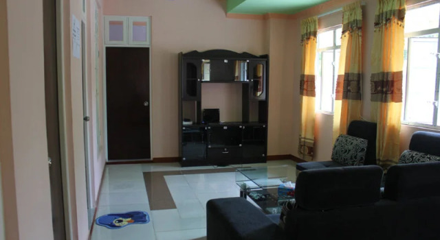 Shiny Beach Hotel, Rezerwuj Hotel Thulusdhoo 