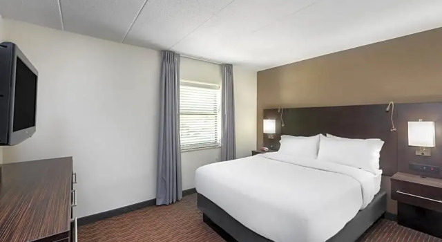 Двухместный семейный номер Standard Holiday Inn At Six Flags Saint Louis by IHG