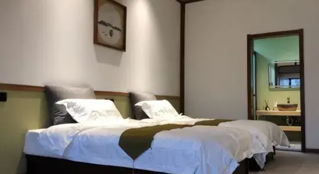Кровать в общем номере Yuansu·Shiliushu Homestay