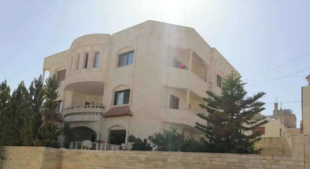 Jasmine's House, Book Hotel Hoteller i Jerash med parkering, nær Jerash, Parkering