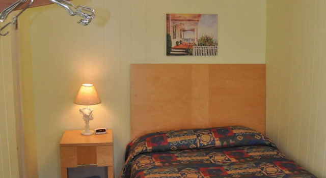 Moontide Motel Cabins & Apartments, Rezerwuj Apartament Hotele w New England z basenem, Basen