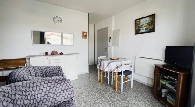 Appartement Cambo-les-Bains, 1 pièce, 2 personnes - FR-1-495-16, Prenota Appartamento Hotel a Aquitania con parcheggio, Parcheggio