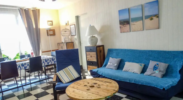 Matha, Rezerwuj Dom wakacyjny Hotele w Charente-Maritime z parkingiem, Parking