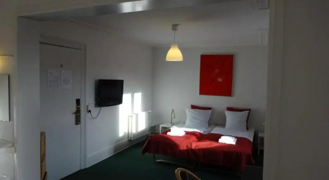 Четырёхместный номер Economy City Hotel Nebo